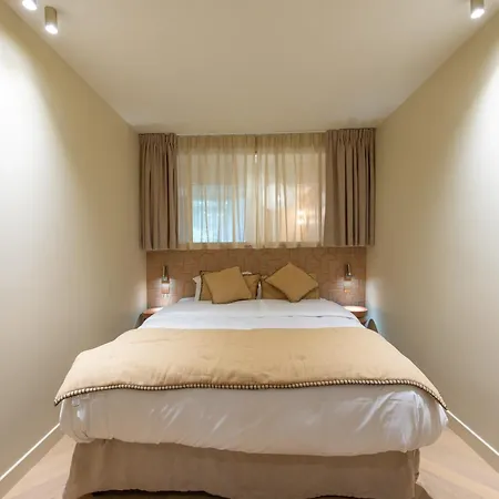 Basfroi Cosy 4 *